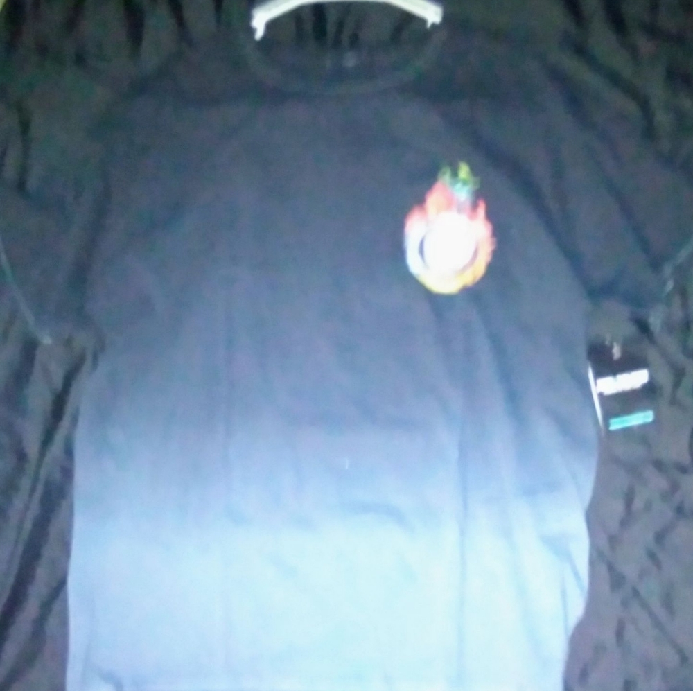 Xl Pink dolphin t-shirt